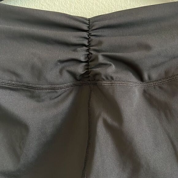 New Handful Leggings - Picture 4 of 8